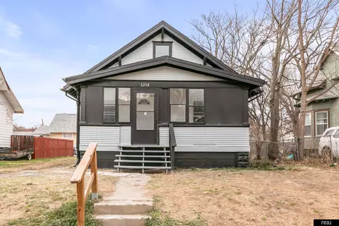 5208 N 28th Ave, Omaha, NE 68111