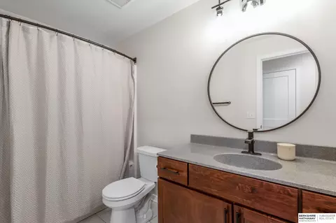 Bath - 1202 Gage St, Eagle, NE 68347 photo 4 of 4