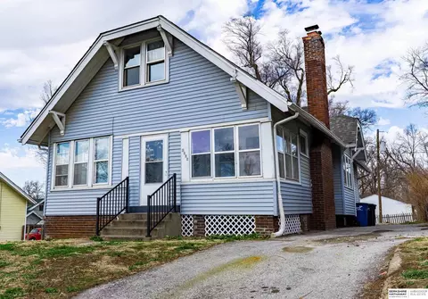 2532 Hartman Ave, Omaha, NE 68111