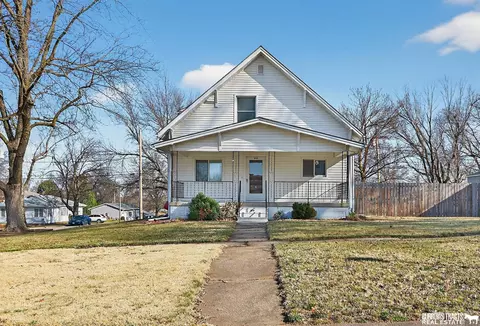 818 9th St, Syracuse, NE 68446