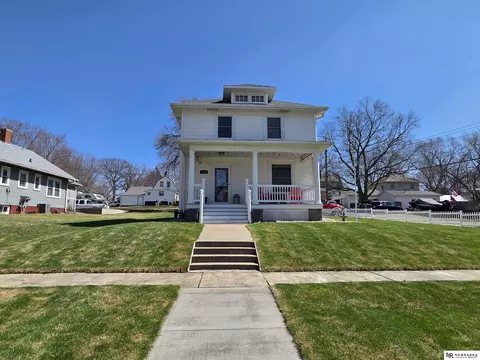 1246 N Broadway St, Wahoo, NE 68066