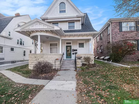 1618 S 32 Ave, Omaha, NE 68105