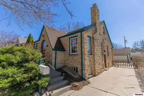 1825 Pawnee St, Lincoln, NE 68502