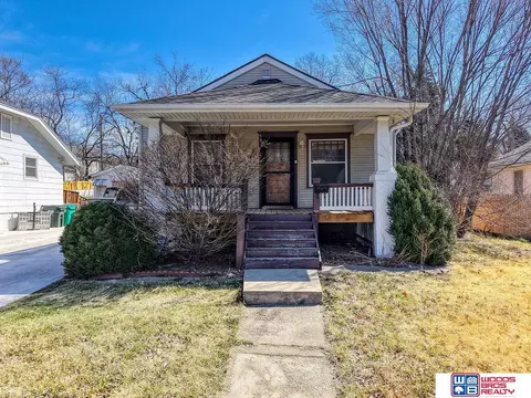2924 S 13th St, Lincoln, NE 68502