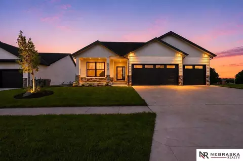 523 Woodsage Rd, Seward, NE 68434