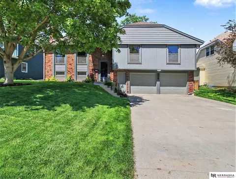 13438 Marinda St, Omaha, NE 68144