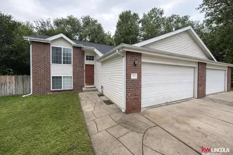 218 W Irving St, Lincoln, NE 68521