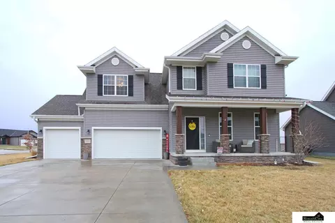 11811 N 142nd St, Waverly, NE 68462