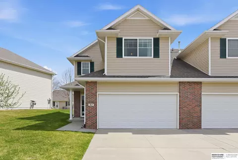 1815 N 176 Plz, Omaha, NE 68118