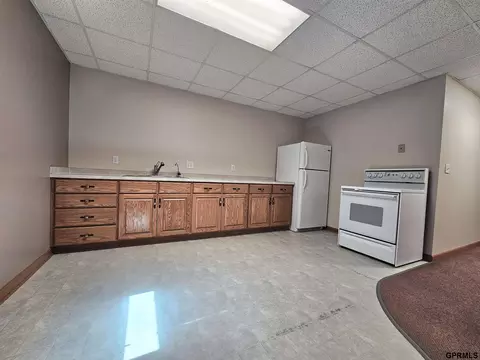 Kitchen - 906 N Gray Ave, Sutton, NE 68979 photo 4 of 5