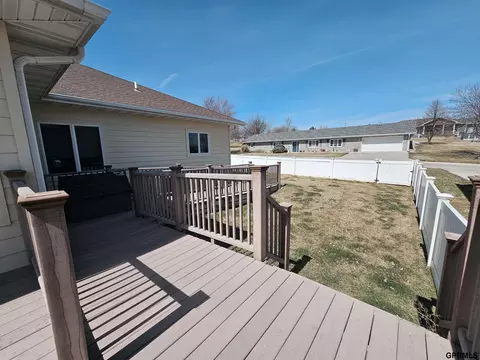Exterior - 906 N Gray Ave, Sutton, NE 68979 photo 4 of 6