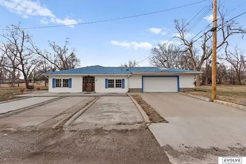 650 Jaynes St, Omaha, NE 68110