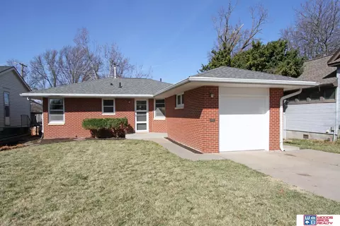 2525 S 35th St, Lincoln, NE 68506