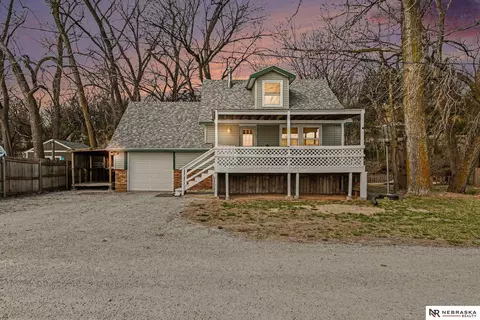 2896 Plattevale Dr, Ashland, NE 68003