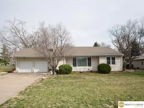 8316 Webster St, Omaha, NE 68114