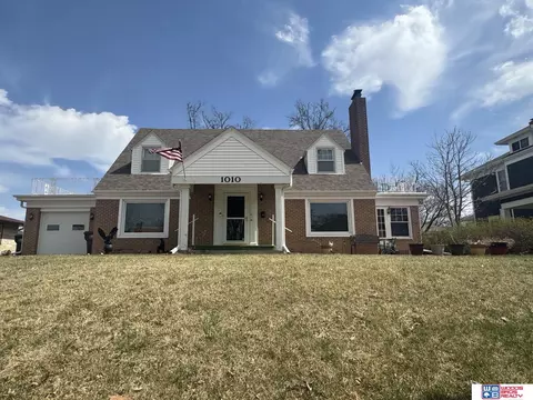 1010 N 11th St, Beatrice, NE 68310