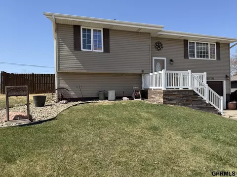 705 N Shimerda St, Wilber, NE 68465