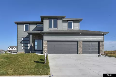 5357 N 191st St, Elkhorn, NE 68022