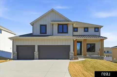 10415 S 191 Ave, Omaha, NE 68136