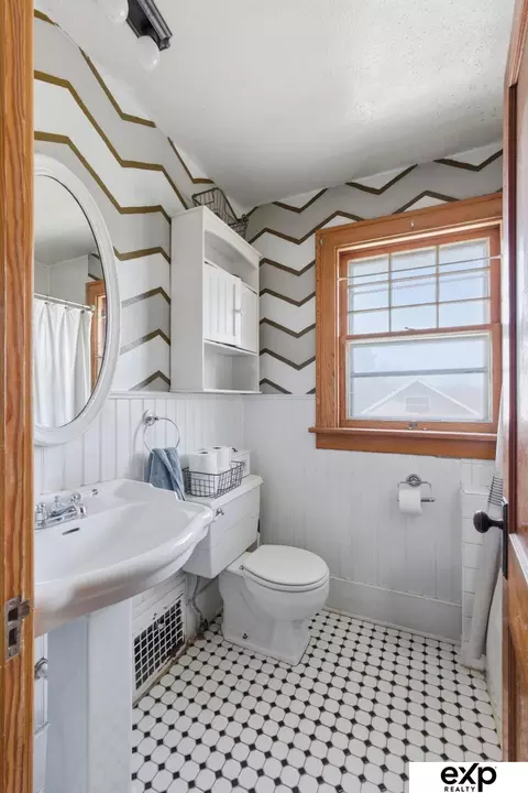 Bath - 468 E 10th St, Wahoo, NE 68066 photo 1 of 1