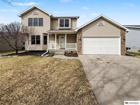 6821 N 16th St, Lincoln, NE 68521