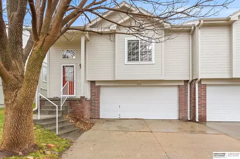 5127 N 144th Ct, Omaha, NE 68116