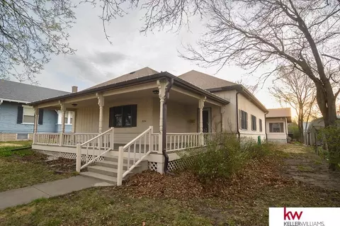 824 N Commercial Ave, Superior, NE 68978