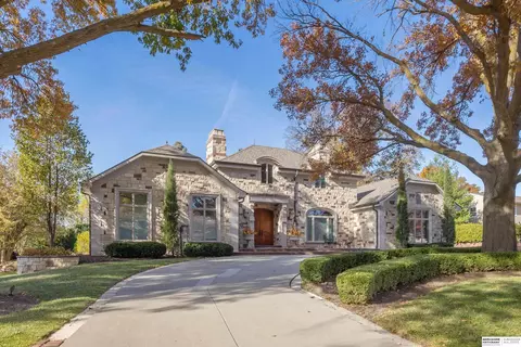 306 S 93rd Ave, Omaha, NE 68114