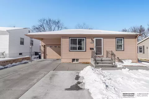 4021 N 11 St, Lincoln, NE 68521