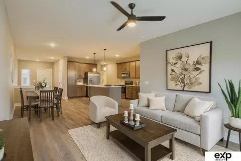 8209 S 178th St, Omaha, NE 68136