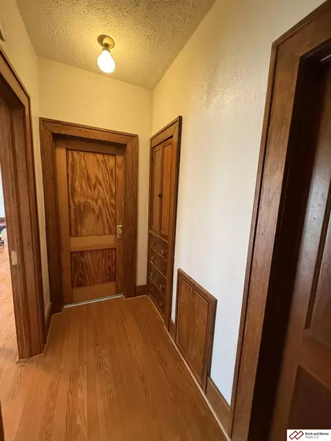Entry Way - 1300 Garfield St, Beatrice, NE 68310 photo 1 of 1