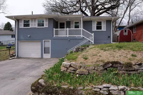 1414 Marshall Ave, Council Bluffs, IA 51503