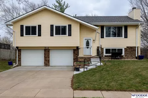 816 W Godfrey Dr, Lincoln, NE 68521