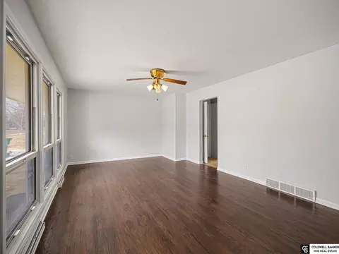 Living - 1405 Freeman Dr, Bellevue, NE 68005 photo 2 of 3
