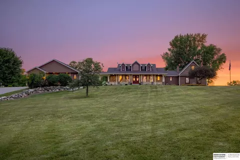 7986 84th St, Nehawka, NE 68413