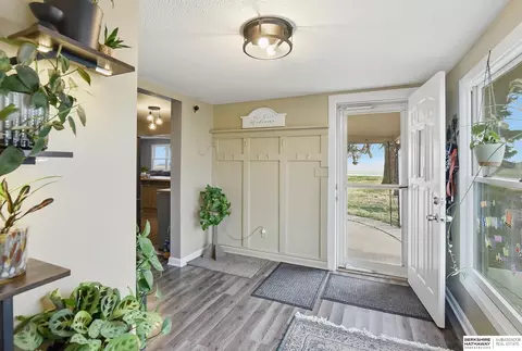 Entry Way - 1015 238th St, Eagle, NE 68347 photo 3 of 7