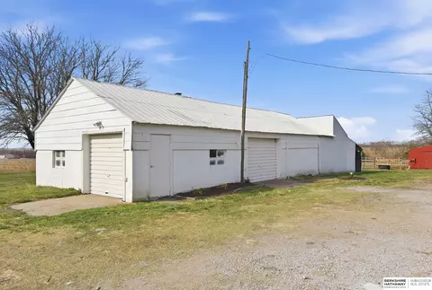 Exterior - 1015 238th St, Eagle, NE 68347 photo 2 of 9