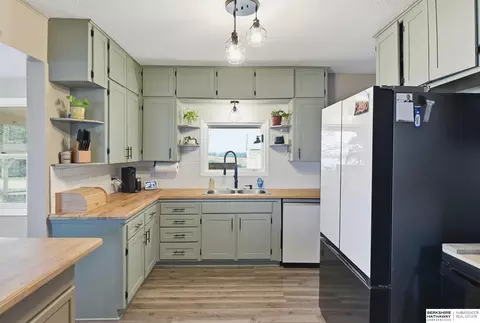 Kitchen - 1015 238th St, Eagle, NE 68347 photo 6 of 7
