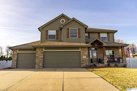 18127 Atlas St, Omaha, NE 68130