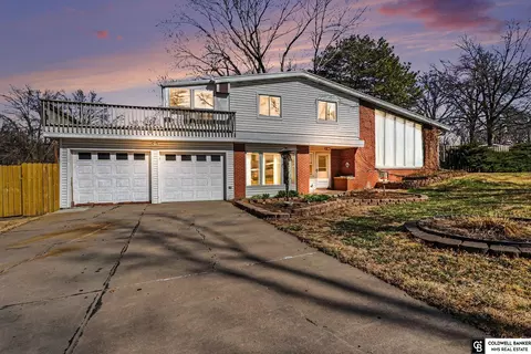 6700 S Bermuda Dr, Lincoln, NE 68506