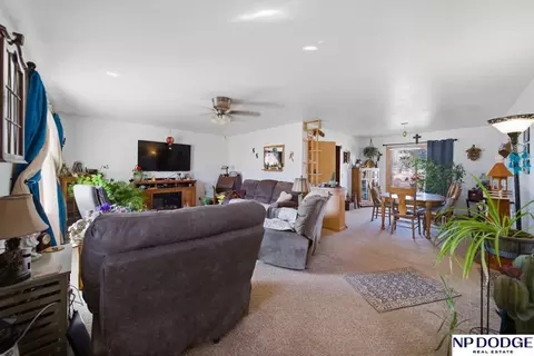 Living - 912 Howard St, Scribner, NE 68057 photo 1 of 4
