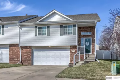 7856 S 155 Ave, Omaha, NE 68138