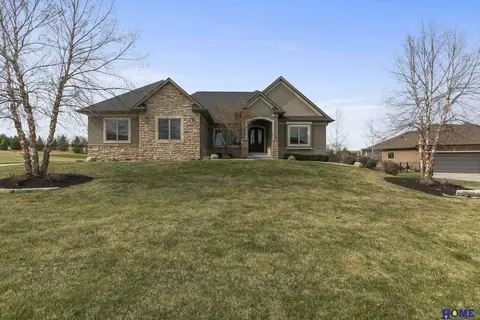 3531 Firethorn Ter, Lincoln, NE 68520
