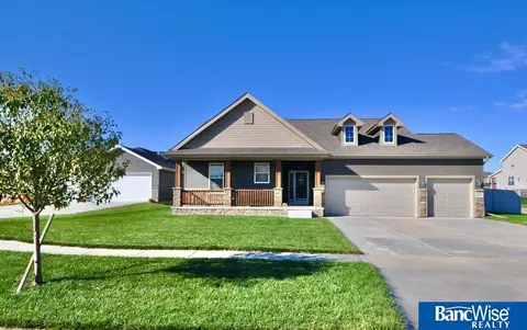 3123 N 93rd Ct, Lincoln, NE 68507