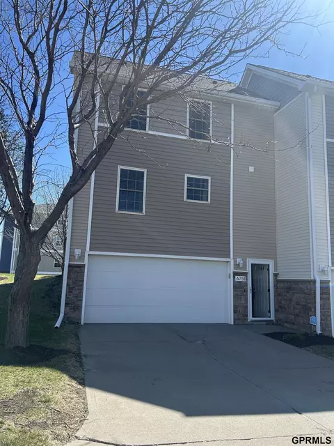 6751 S 181 Ct, Omaha, NE 68135