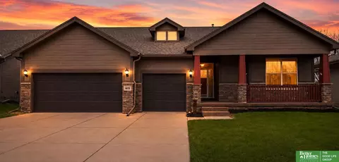 18721 Mason St, Elkhorn, NE 68022
