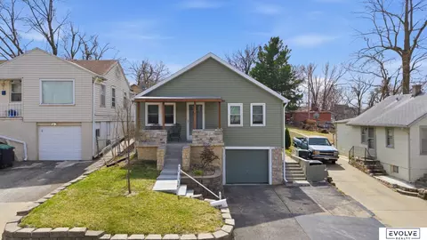 6109 Hamilton St, Omaha, NE 68132