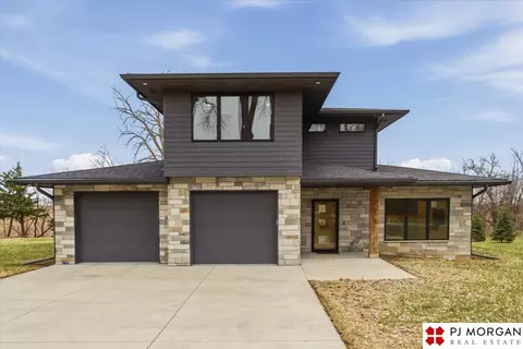 329 Christy St, Carson, IA 51525