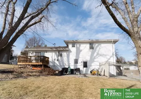 Exterior - 2001 Hampton Dr, Tekamah, NE 68061 photo 2 of 2
