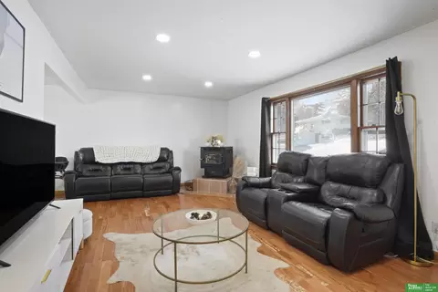 Living - 2001 Hampton Dr, Tekamah, NE 68061 photo 1 of 4